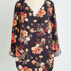 Modcloth Elegant Epiphany Blouse in Navy Floral